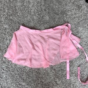 NWT pink ballet mini skirt, size M